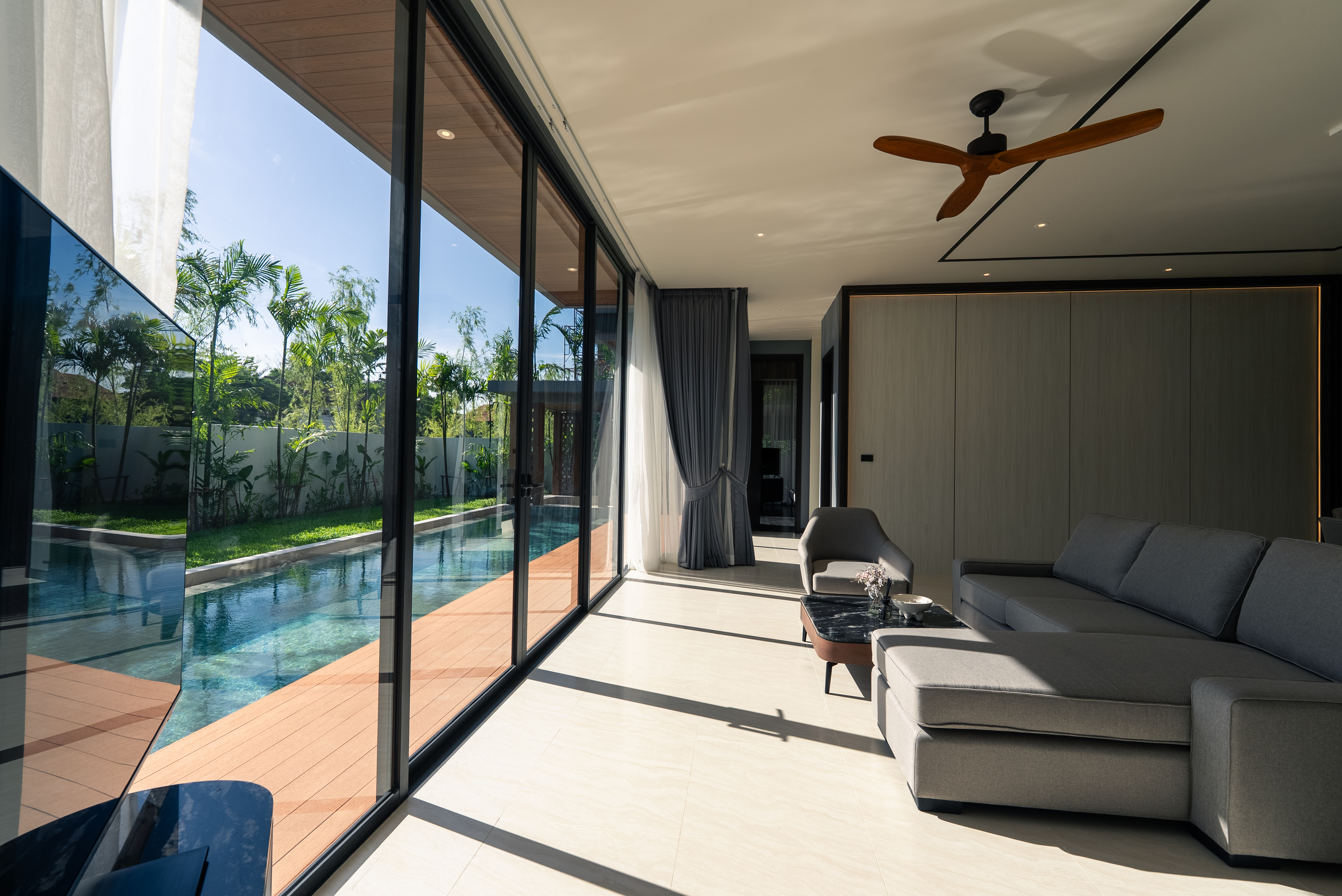 The Ozone Grand Residences 40